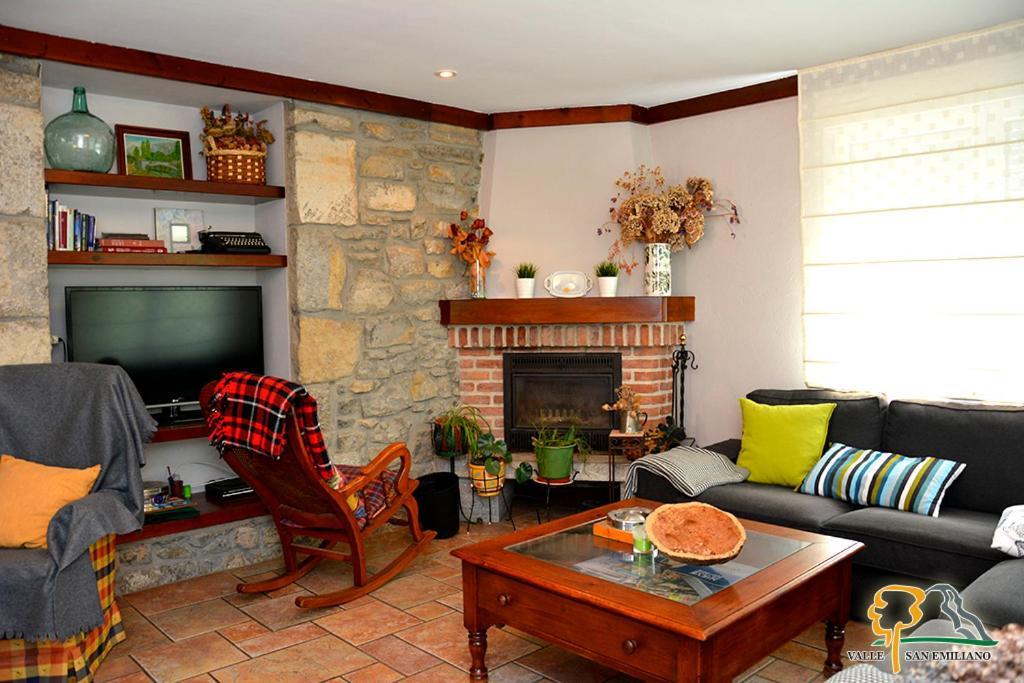 Hotel Rural Valle San Emiliano Exteriör bild